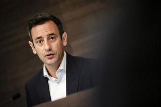 Le conseiller d'Etat vaudois Vassilis Venizelos a présenté jeudi le projet de nouvelle loi sur l'énergie, dont il espère une entrée en vigueur en 2026. KEYSTONE/JEAN-CHRISTOPHE BOTT